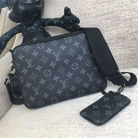 lv messenger men|louis vuitton Messenger.